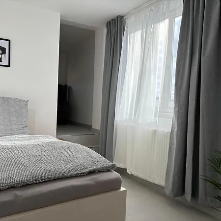 Rolnicke Namesti 8 Auberge de jeunesse