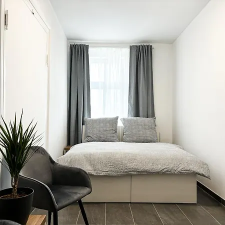 Rolnicke Namesti 8 Auberge de jeunesse