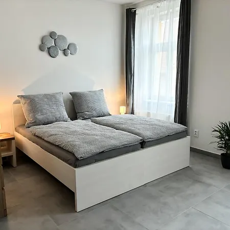 Rolnicke Namesti 8 Auberge de jeunesse *
